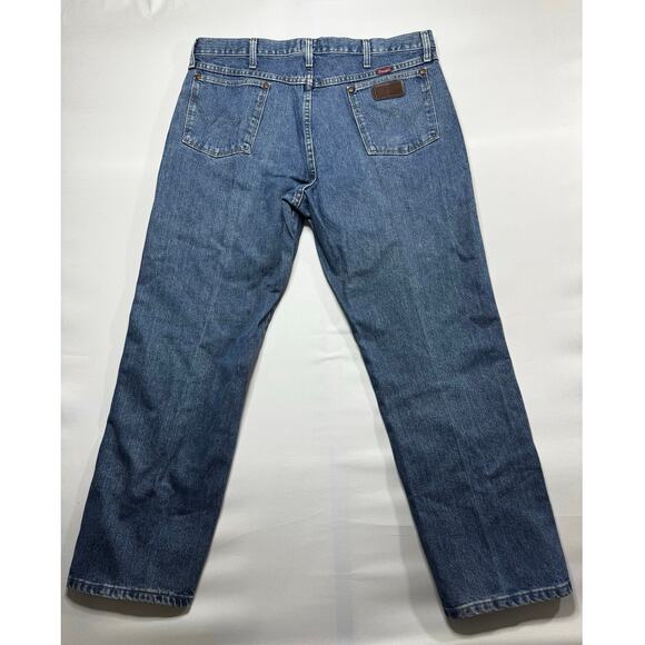 Wrangler 31MWZGK Men's Relaxed Fit Straight Leg Blue Jeans - Size 38x30.5 - Picture 2 of 5